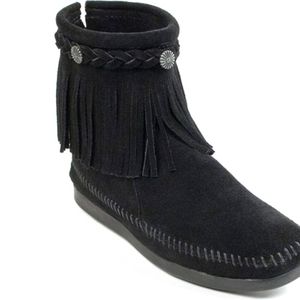 Minnetonka High Top Fringe Moccasins Ankle Boots
